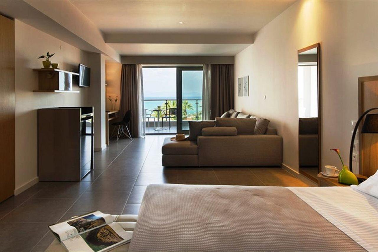 Ostria Sea Side Hotel Hanioti Exterior photo