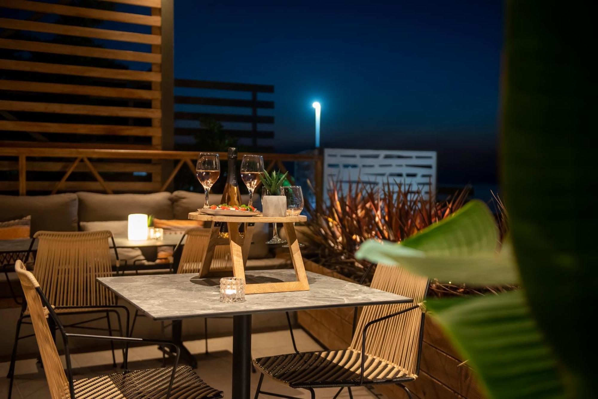 Ostria Sea Side Hotel Hanioti Exterior photo