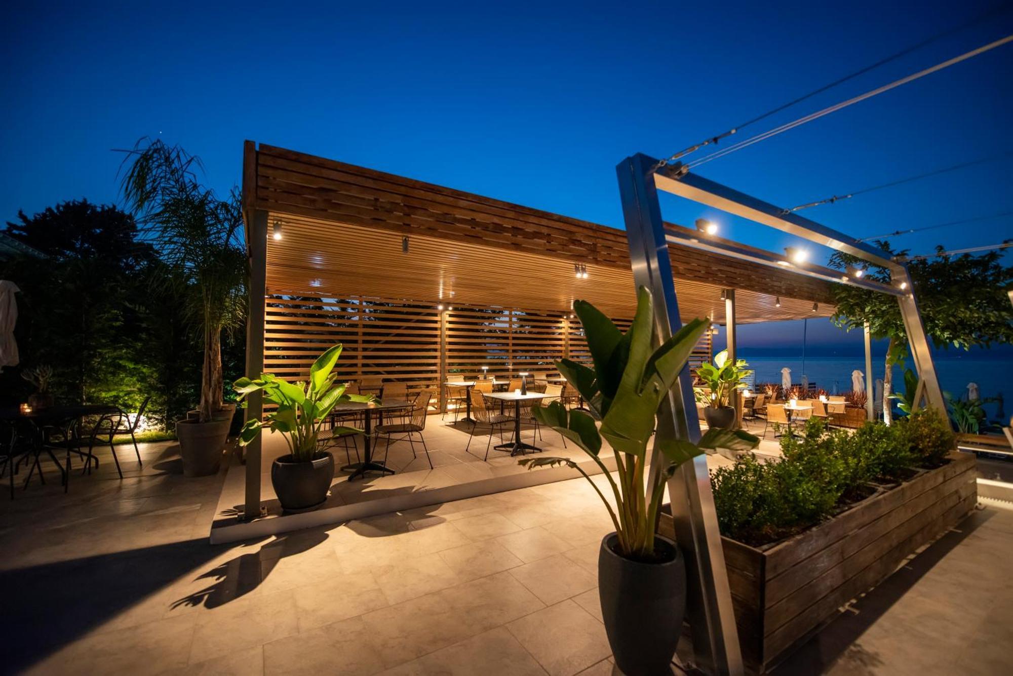 Ostria Sea Side Hotel Hanioti Exterior photo